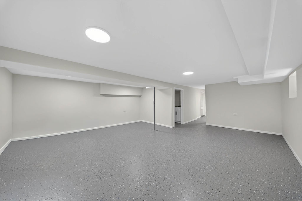 3316 W Le Moyne Street Property Photo 24