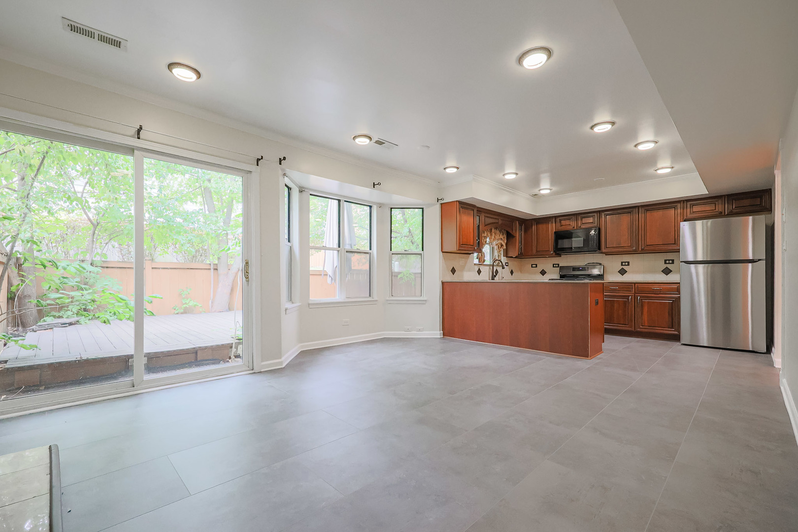 20 Sarahs Grove Lane Property Photo 8