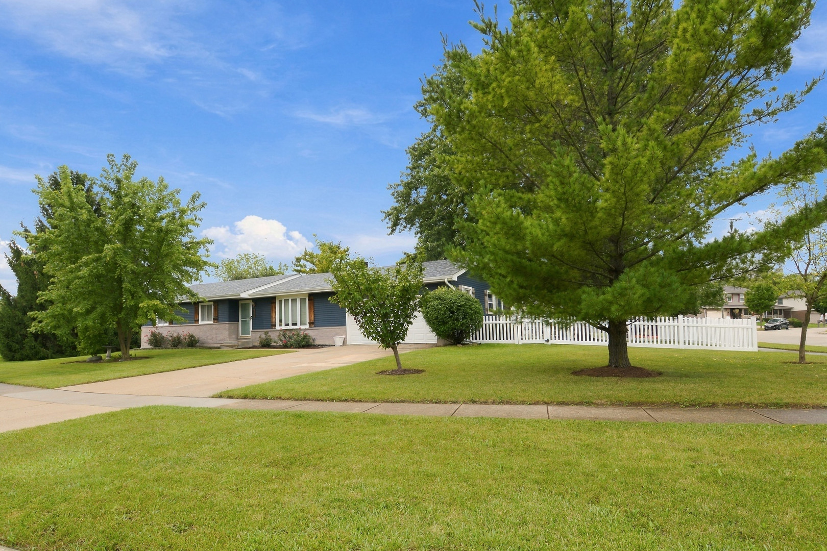 1415 N Scully Drive Property Photo 2
