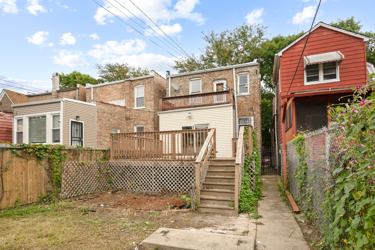 7436 S King Drive Property Photo 21