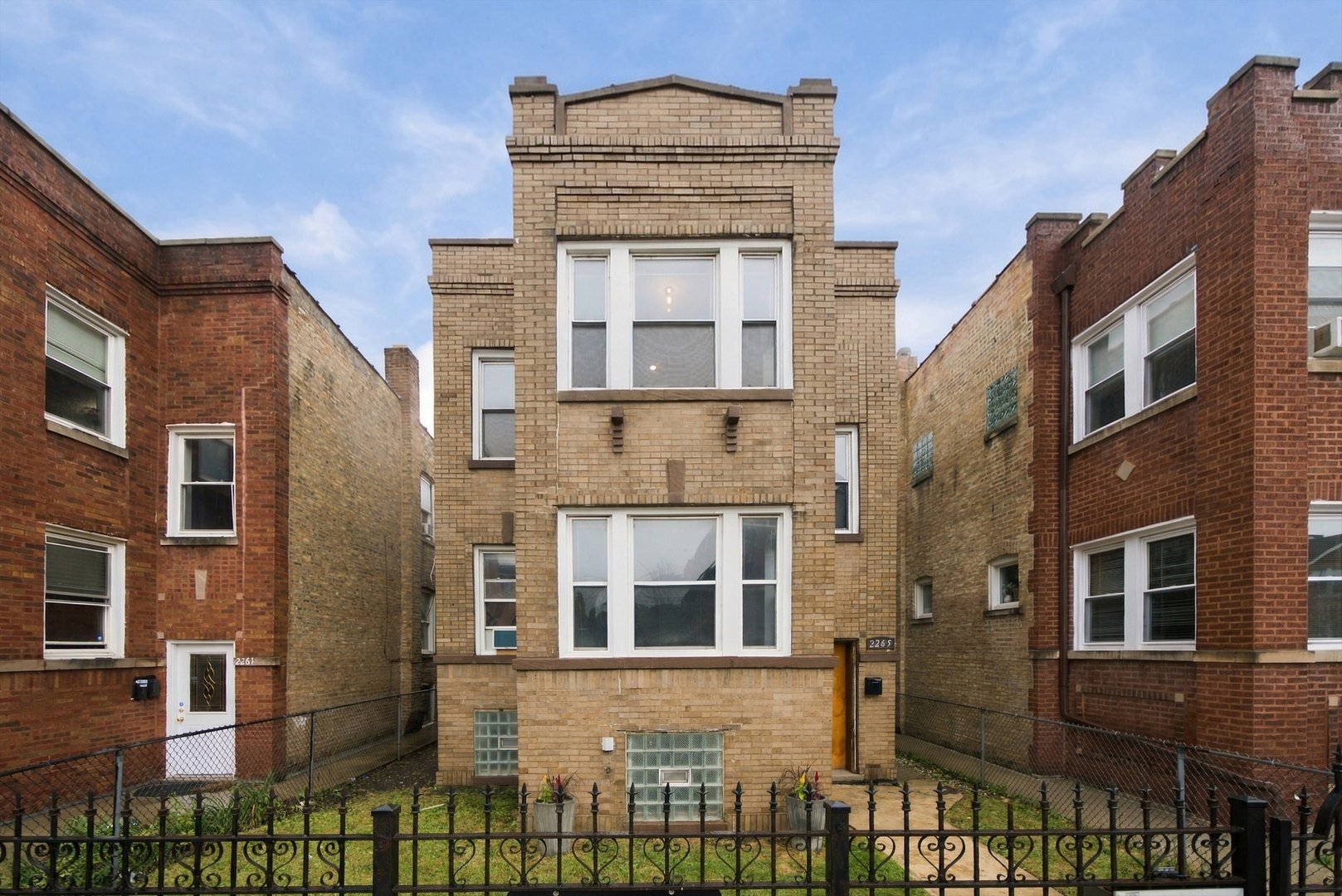 2265 W Diversey Avenue Property Photo 1