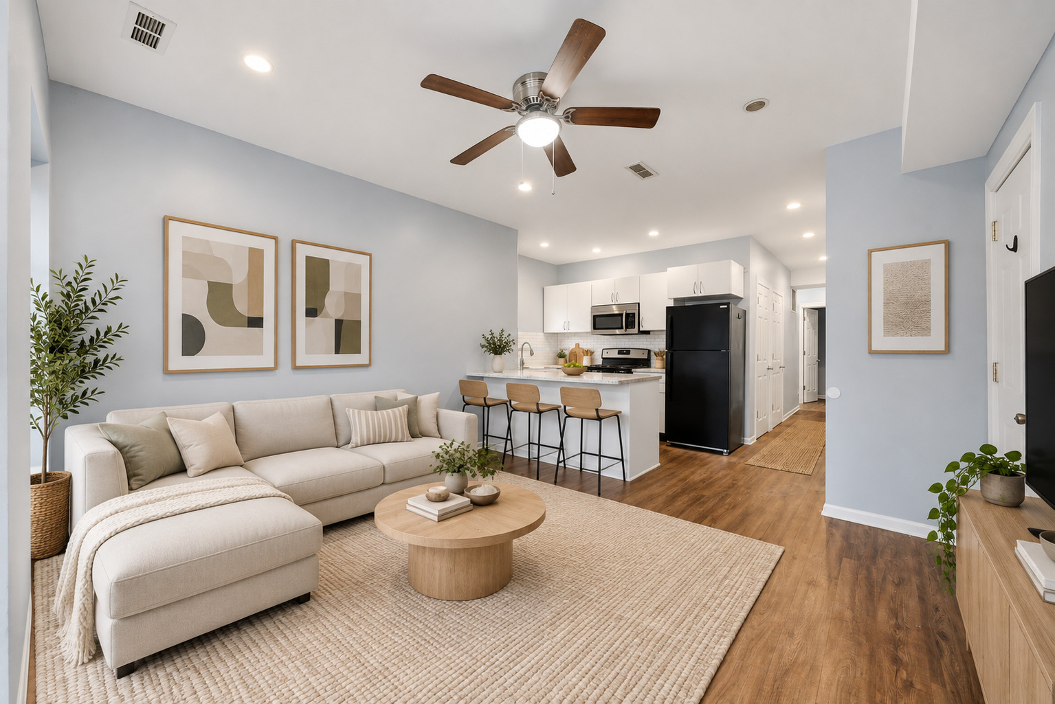 2265 W Diversey Avenue Property Photo 2