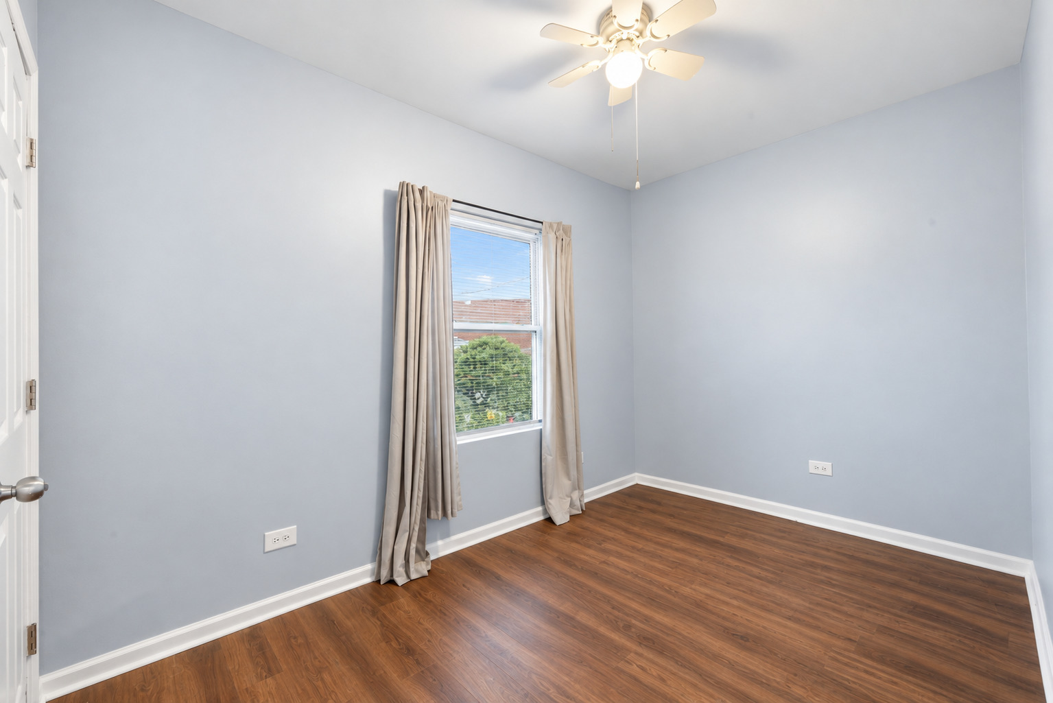 2265 W Diversey Avenue Property Photo 22