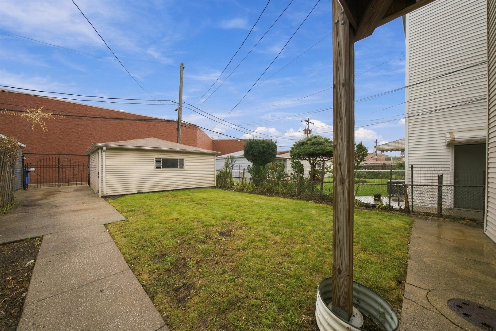 2265 W Diversey Avenue Property Photo 31