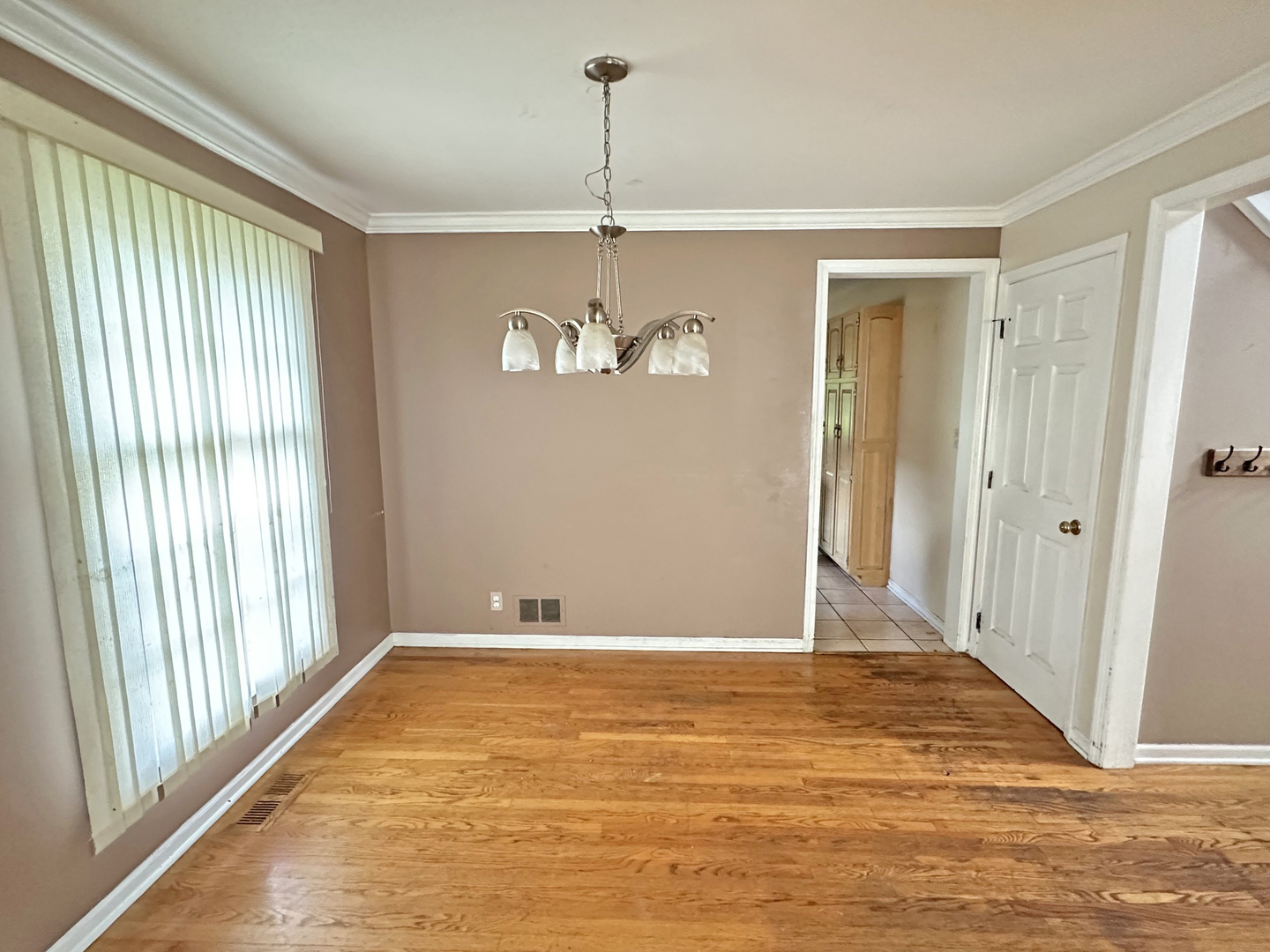 700 Butterfield Drive Property Photo 4