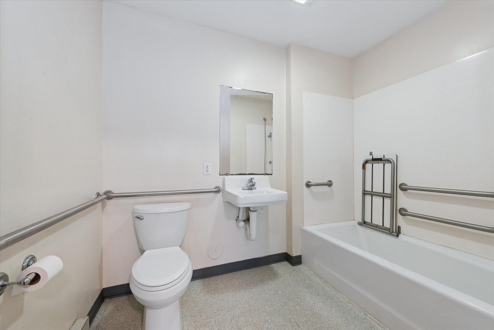 323 S 5th Street Property Photo 12