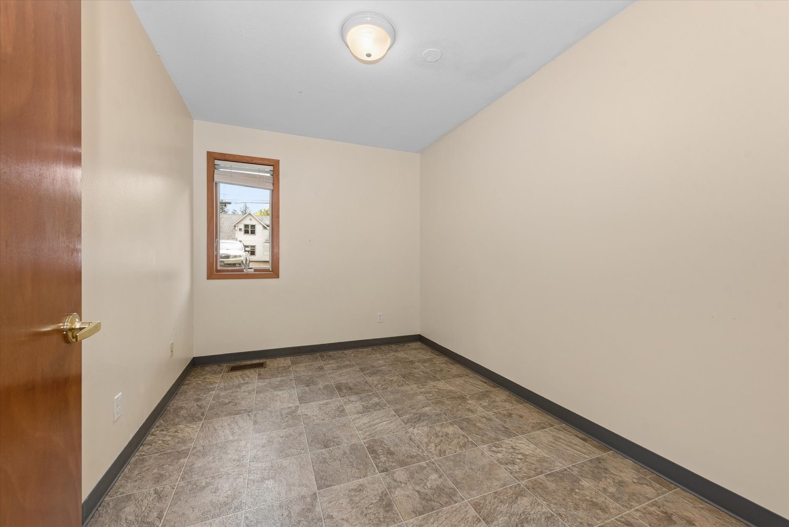 323 S 5th Street Property Photo 37
