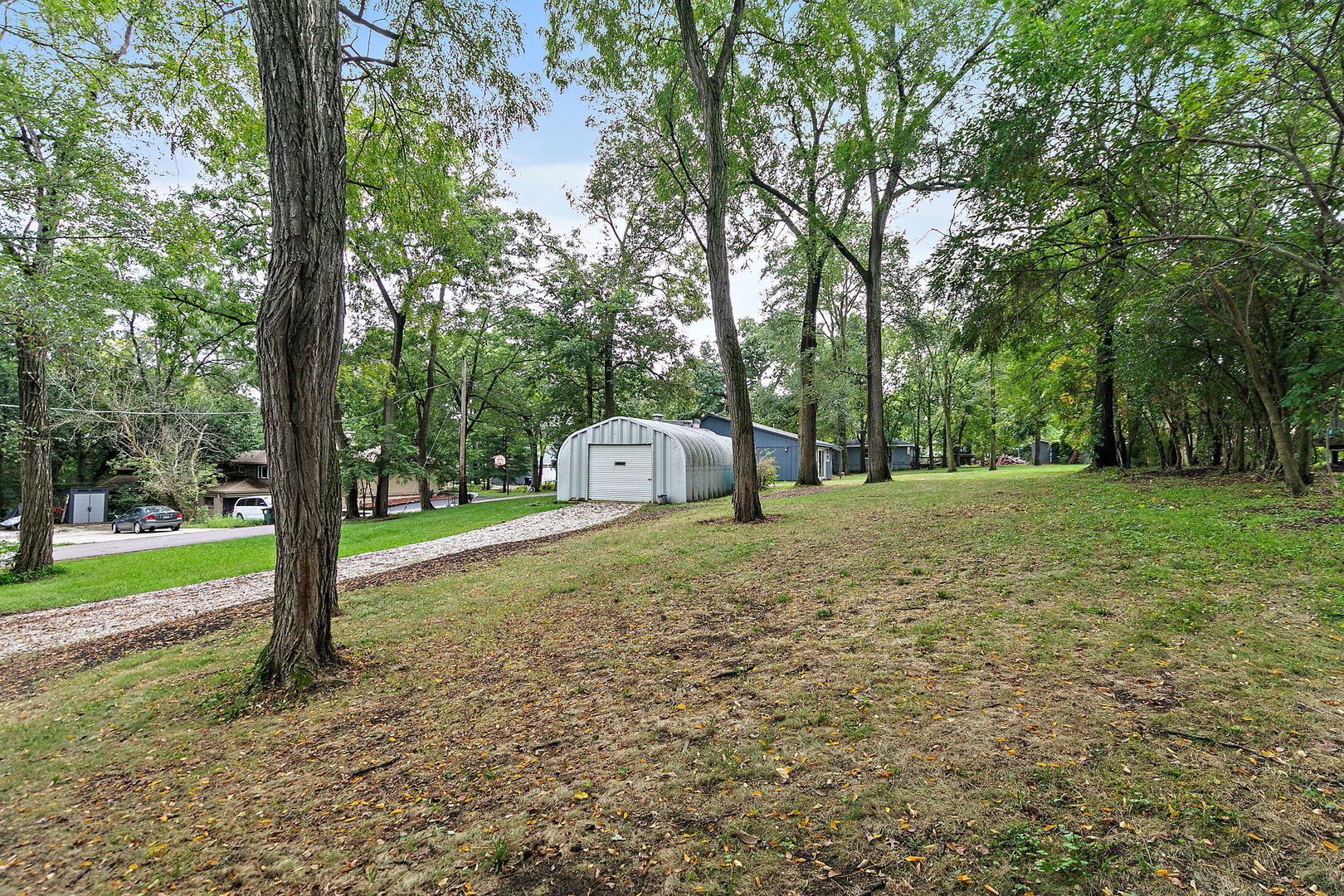 7n066 Woodlawn Avenue Property Photo 11