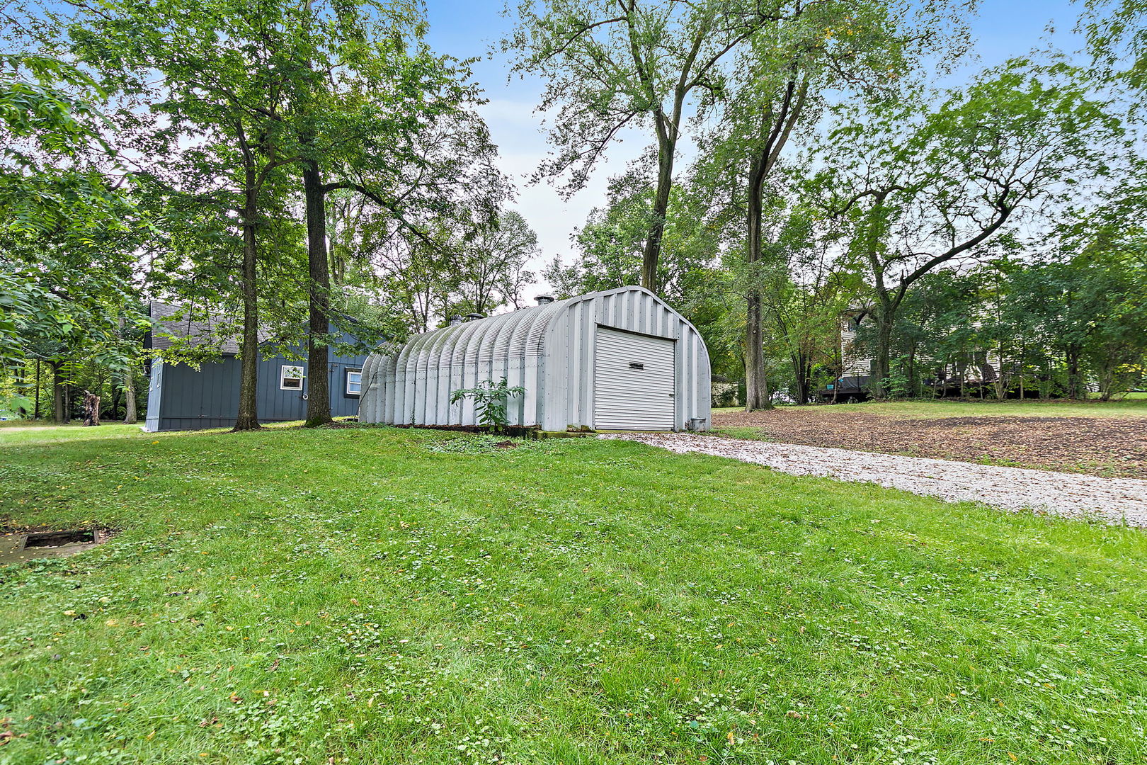7n066 Woodlawn Avenue Property Photo 14