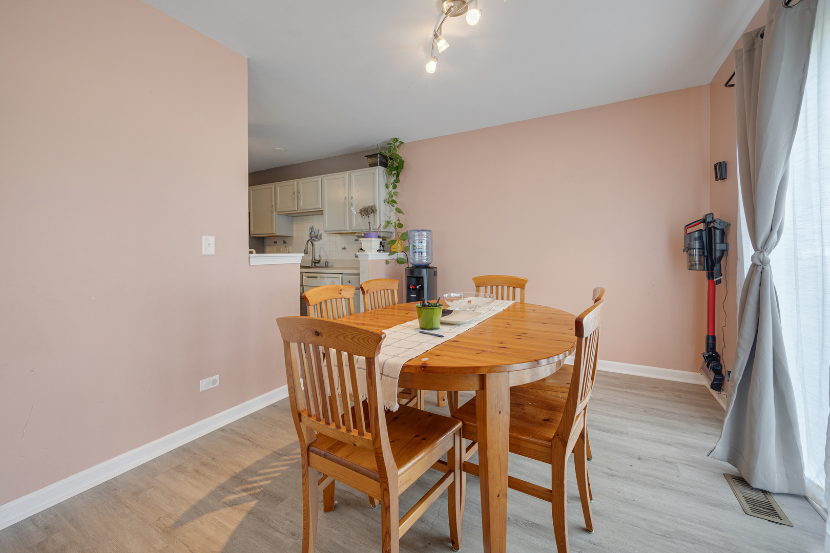 1320 Jenna Drive B Property Photo 14