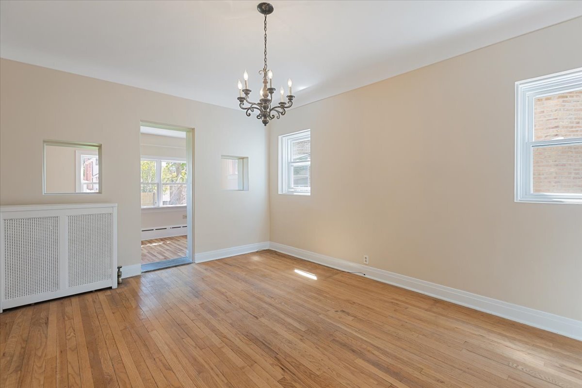 6515 N Maplewood Avenue Property Photo 6