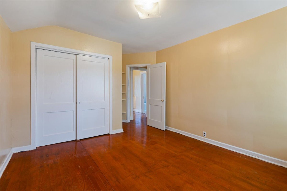 6515 N Maplewood Avenue Property Photo 24