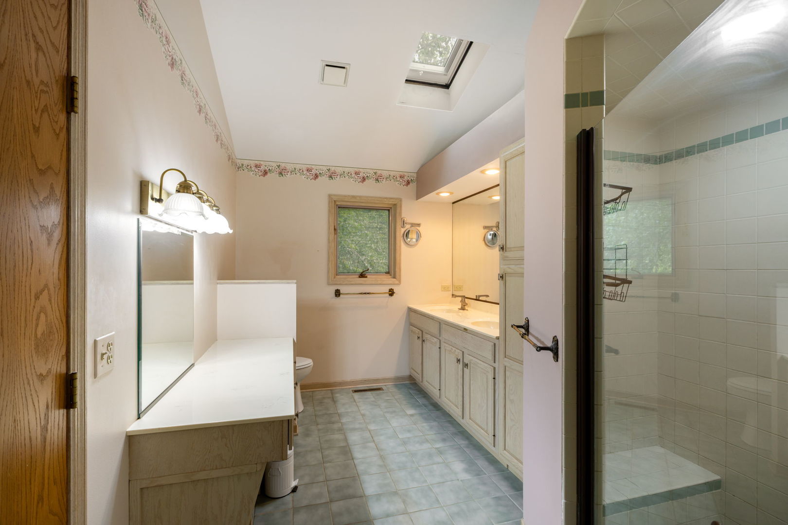749 N Sharon Drive Property Photo 18