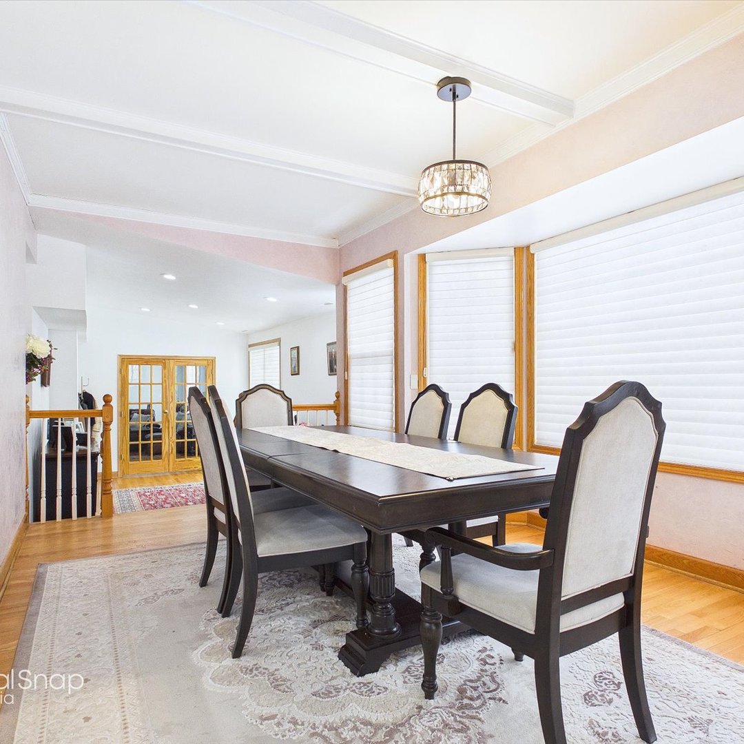 2611 Walnut Avenue Property Photo 6