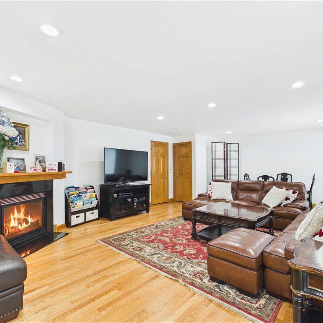2611 Walnut Avenue Property Photo 10