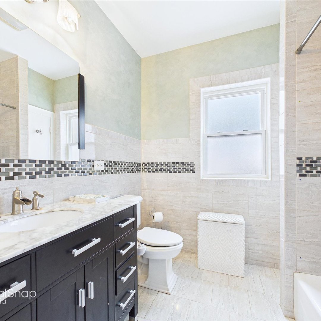 2611 Walnut Avenue Property Photo 15