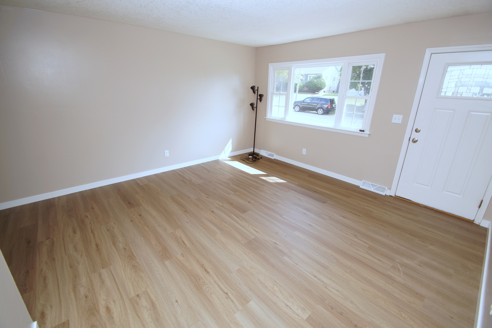 2902 Magnolia Drive Property Photo 3