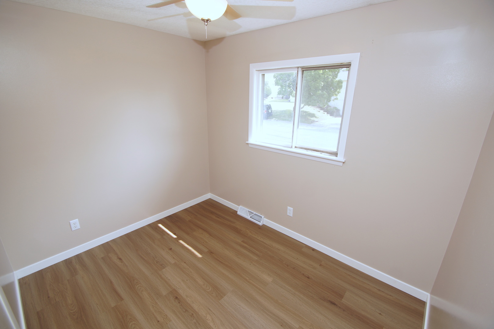2902 Magnolia Drive Property Photo 9