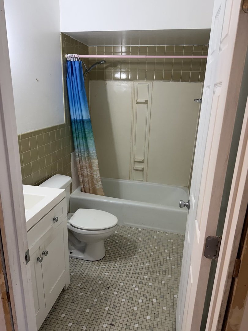834 E Old Willow Road 216 Property Photo 3