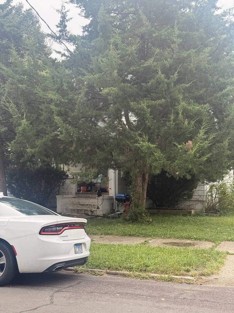 712 E Ravine Avenue Property Photo 1