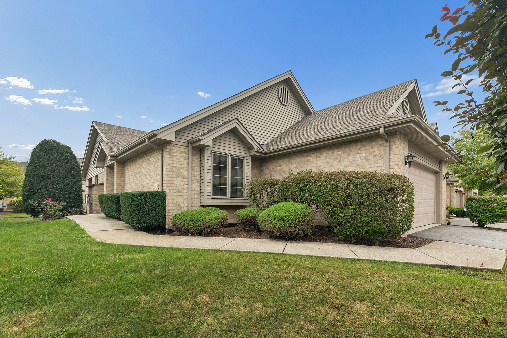 9131 Newcastle Court Property Photo 3