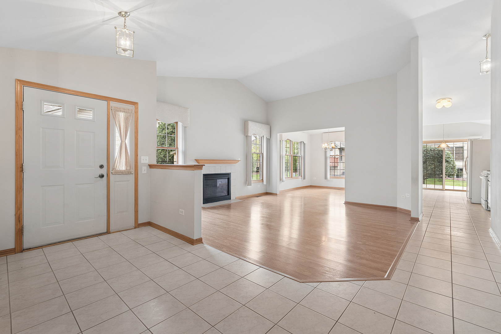 9131 Newcastle Court Property Photo 5