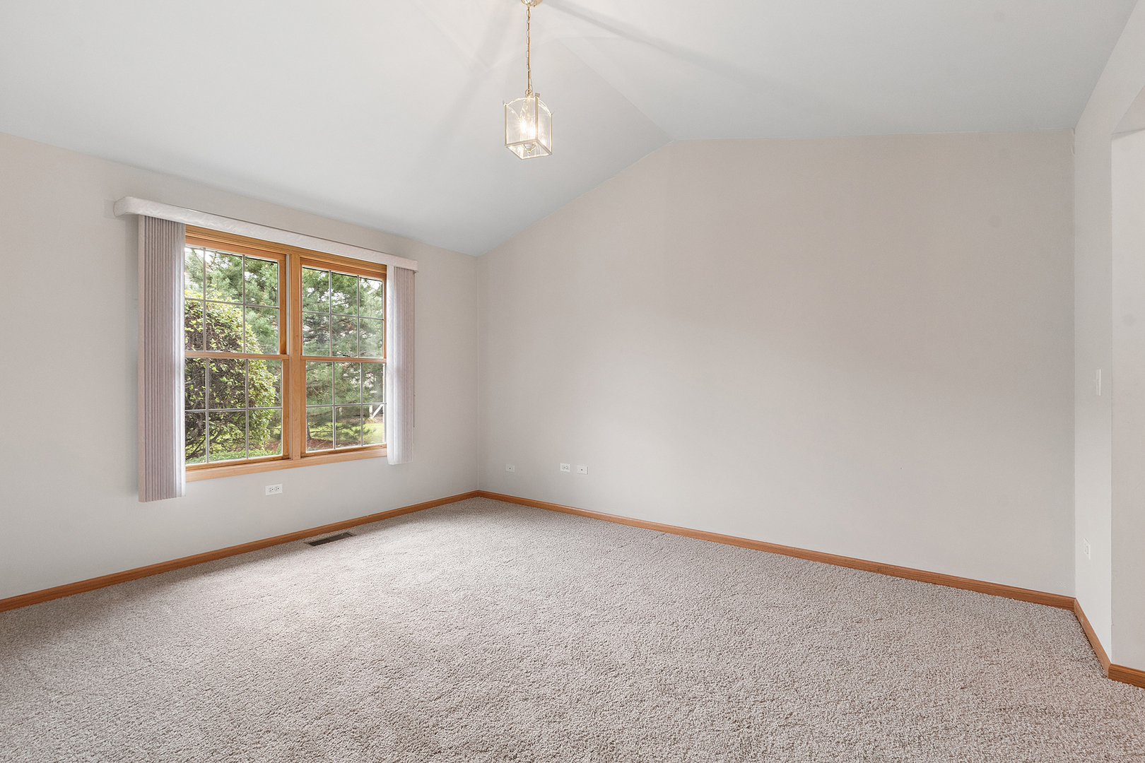 9131 Newcastle Court Property Photo 13