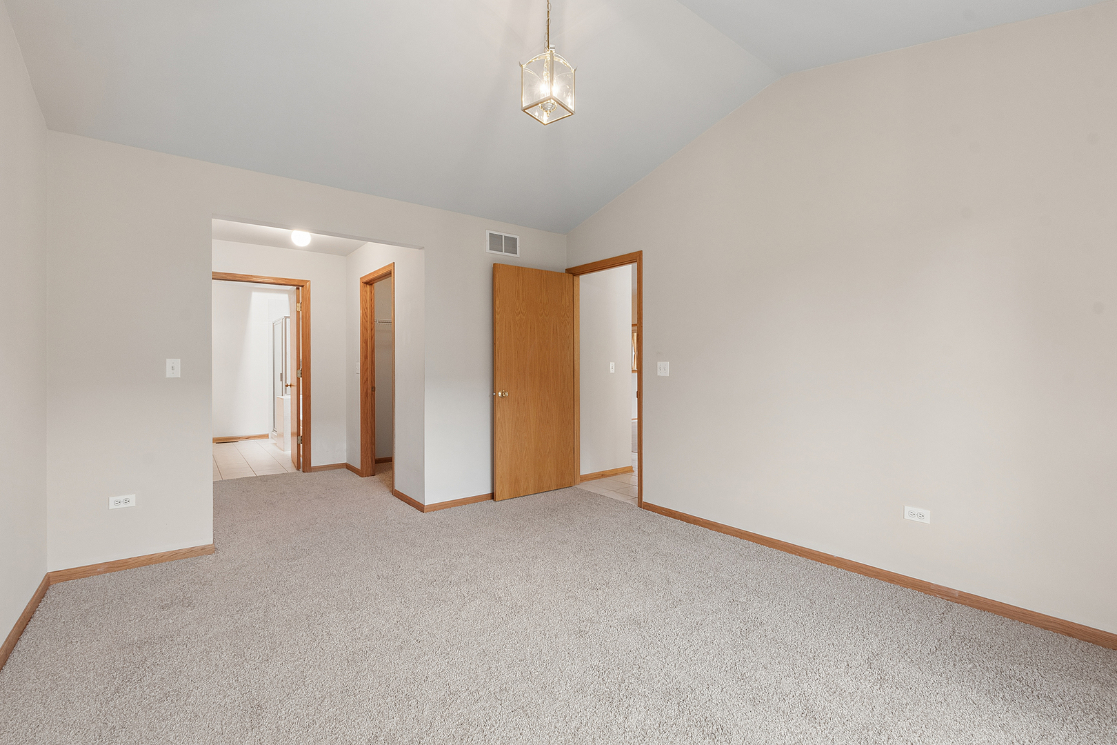 9131 Newcastle Court Property Photo 14