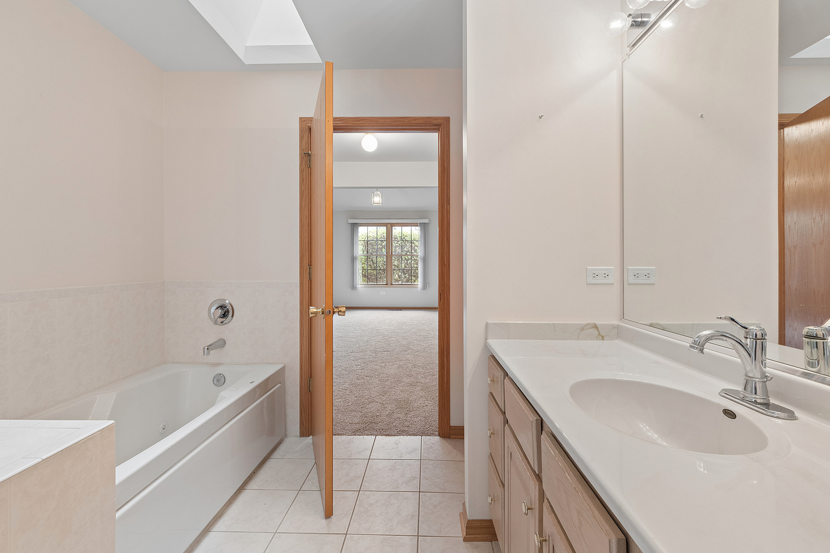 9131 Newcastle Court Property Photo 16