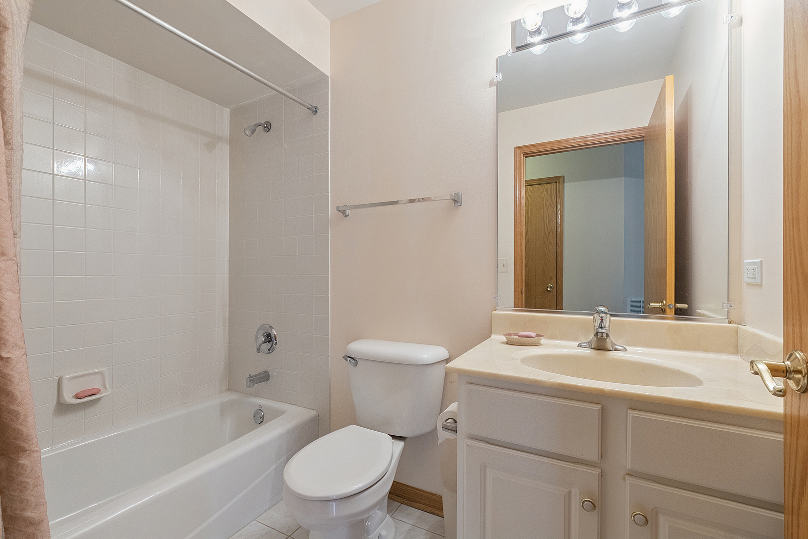 9131 Newcastle Court Property Photo 19