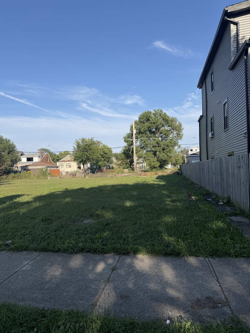 6449 S SEELEY Avenue Property Photo 1
