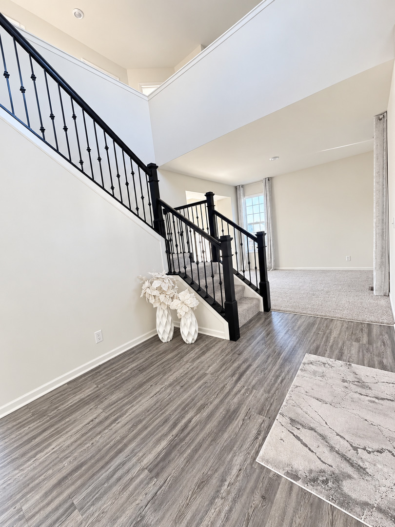 536 Warbler Lane Property Photo 3