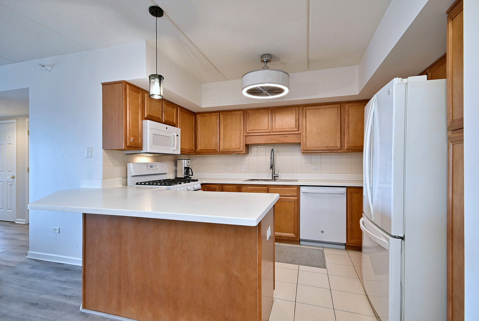 1 N Beacon Place 601 Property Photo 5
