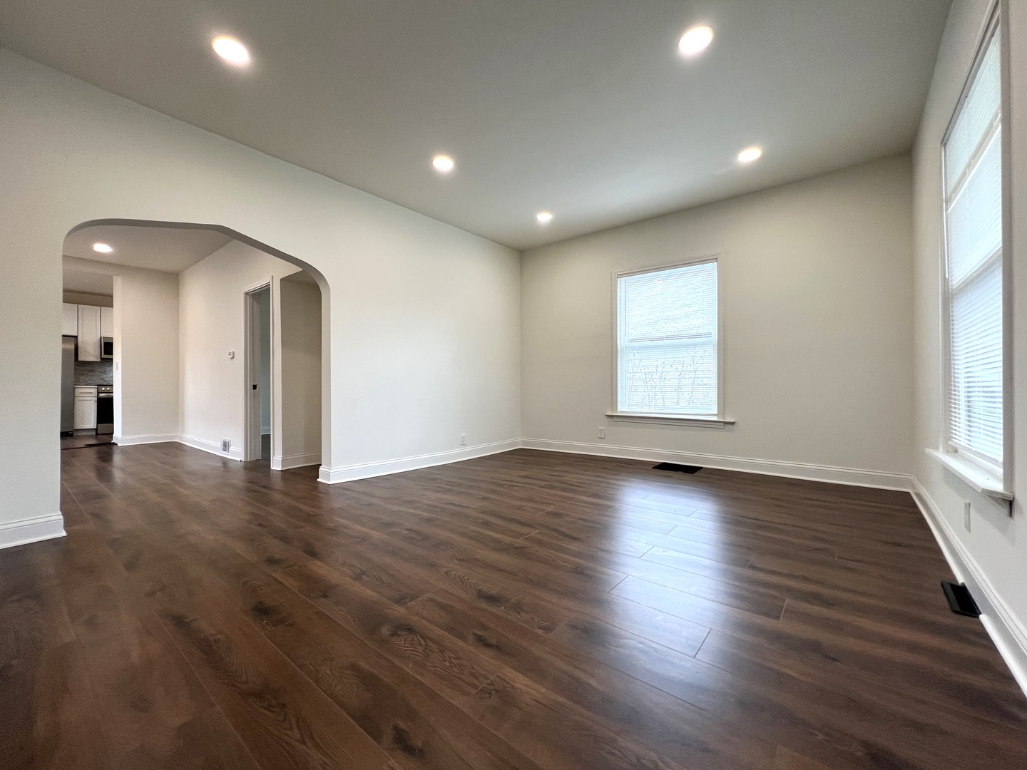 3704 Stella Boulevard Property Photo 4