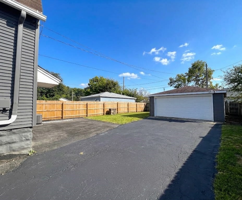 3704 Stella Boulevard Property Photo 25