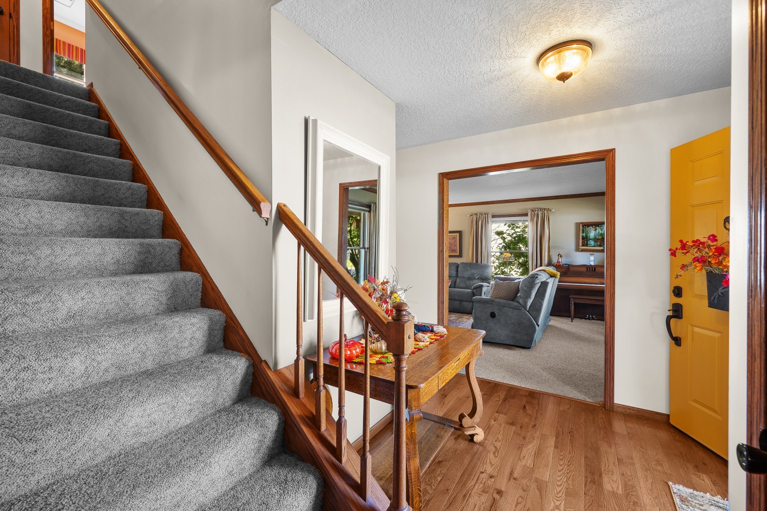 2493 Countryside Lane Property Photo 9