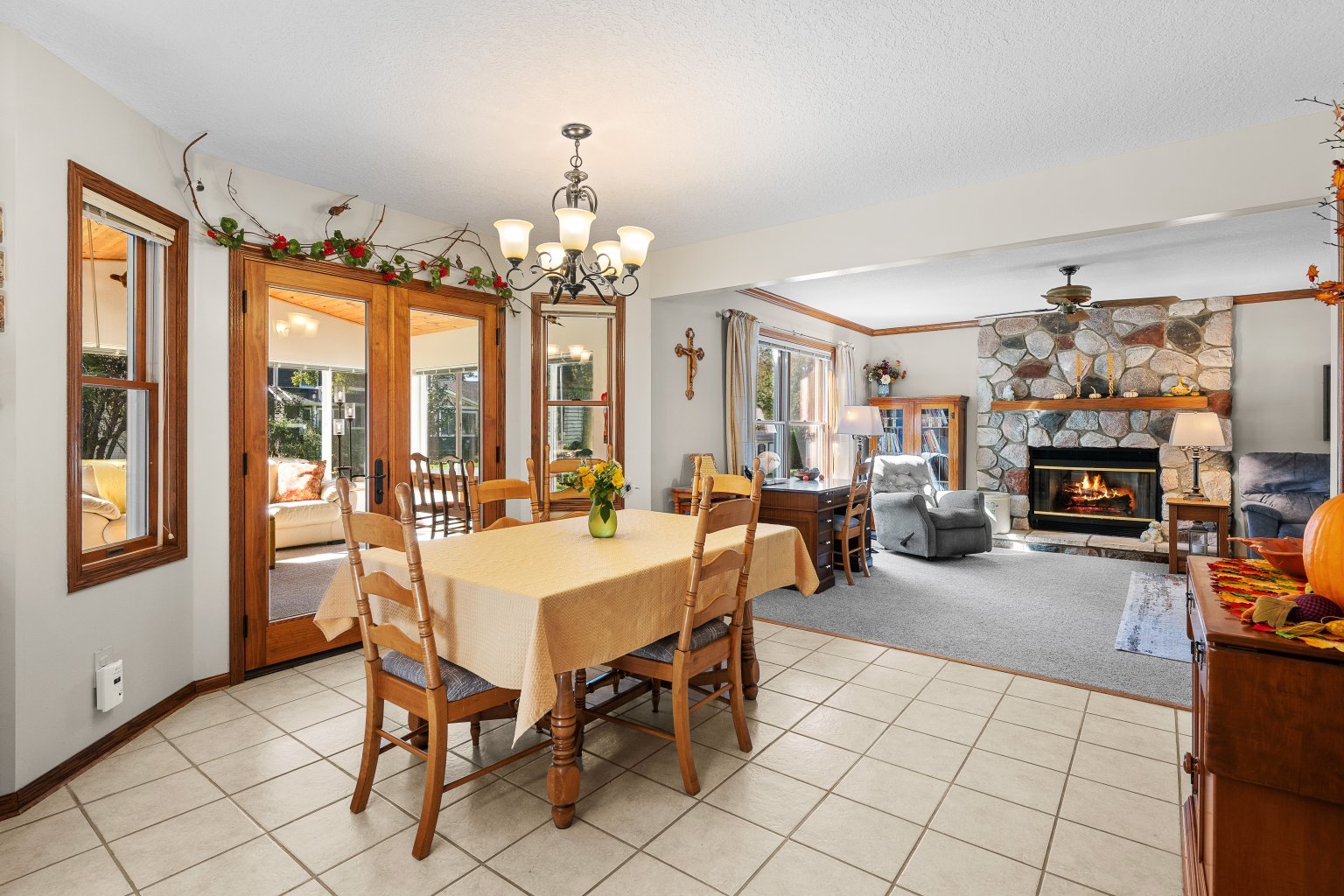 2493 Countryside Lane Property Photo 15
