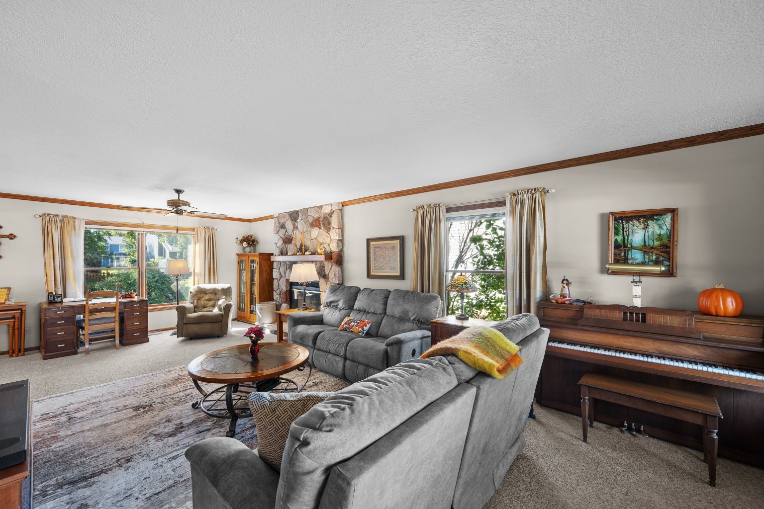 2493 Countryside Lane Property Photo 18
