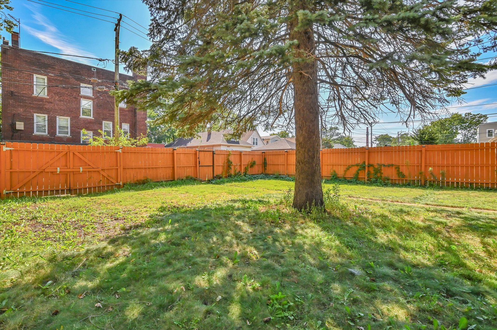 657 E 90th Street Property Photo 35