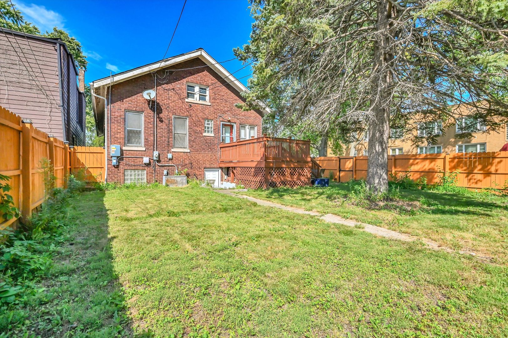 657 E 90th Street Property Photo 37