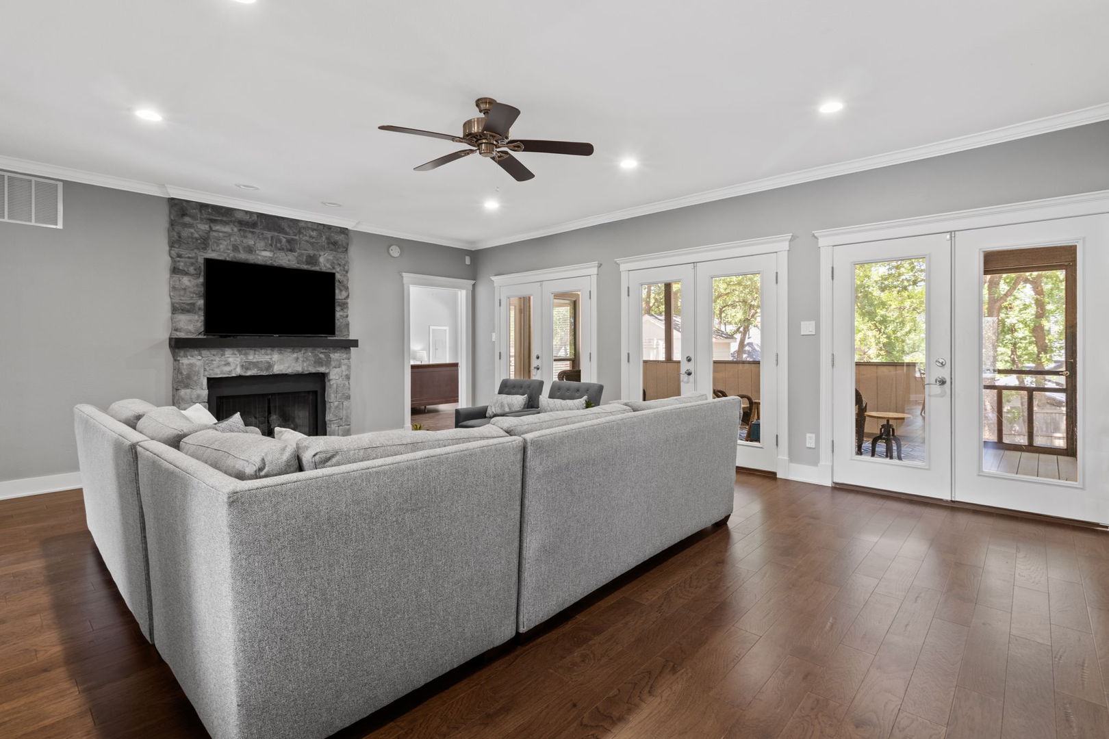 6101 Tiffany Oaks Lane Property Photo 13