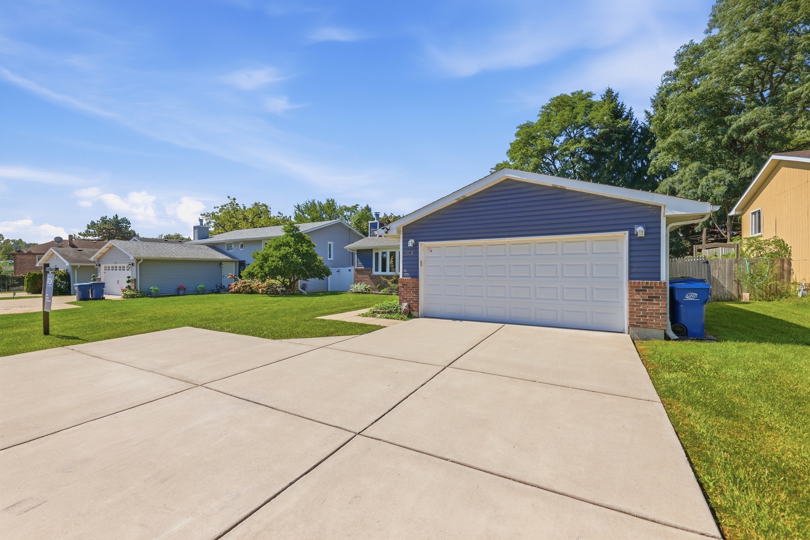 1818 N Sheridan Road Property Photo 3