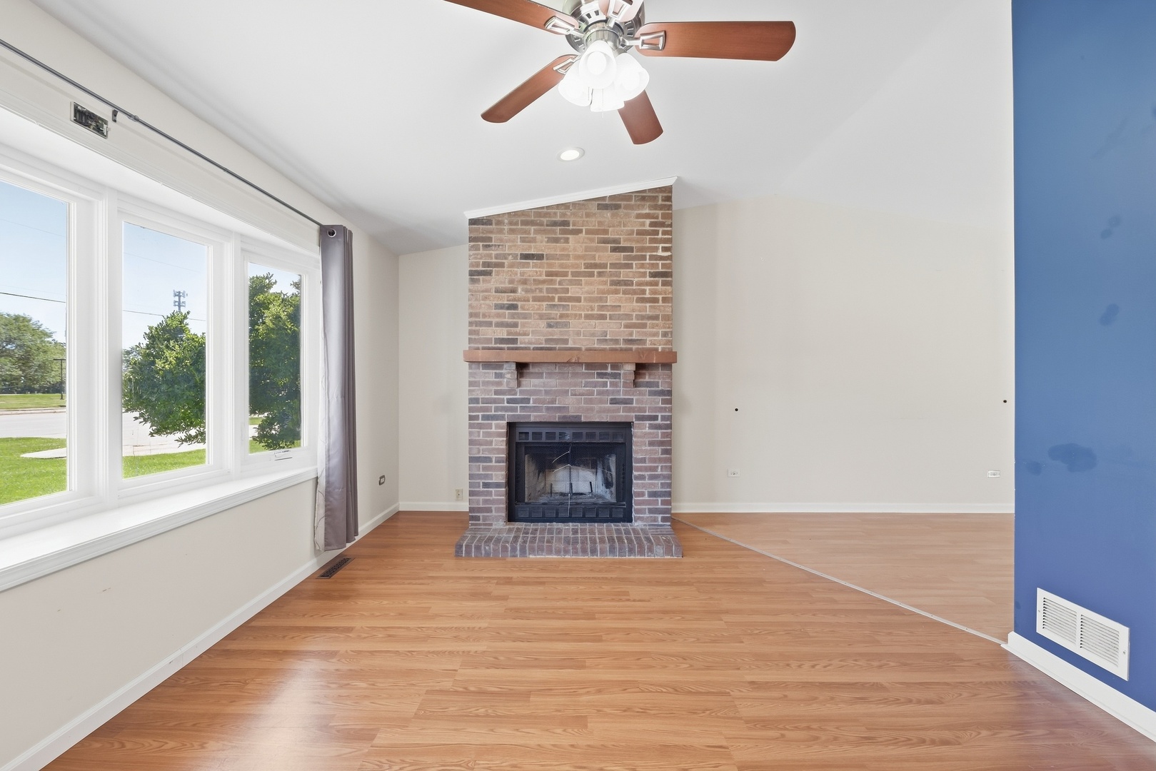 1818 N Sheridan Road Property Photo 5