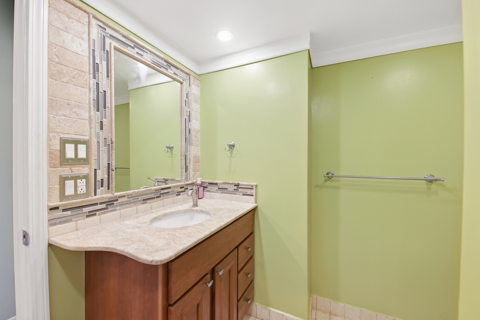 1818 N Sheridan Road Property Photo 31
