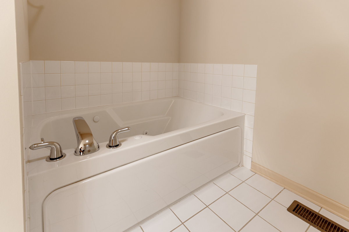 203 Westminster Drive Property Photo 17