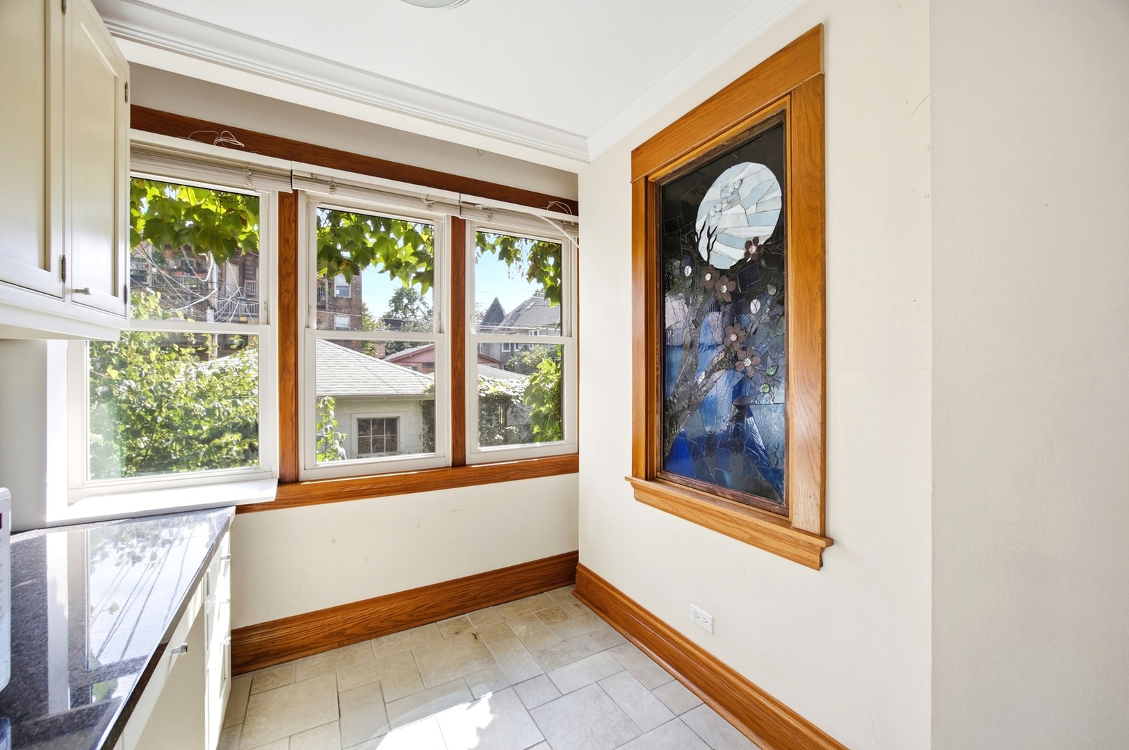 1639 W Rascher Avenue Property Photo 18