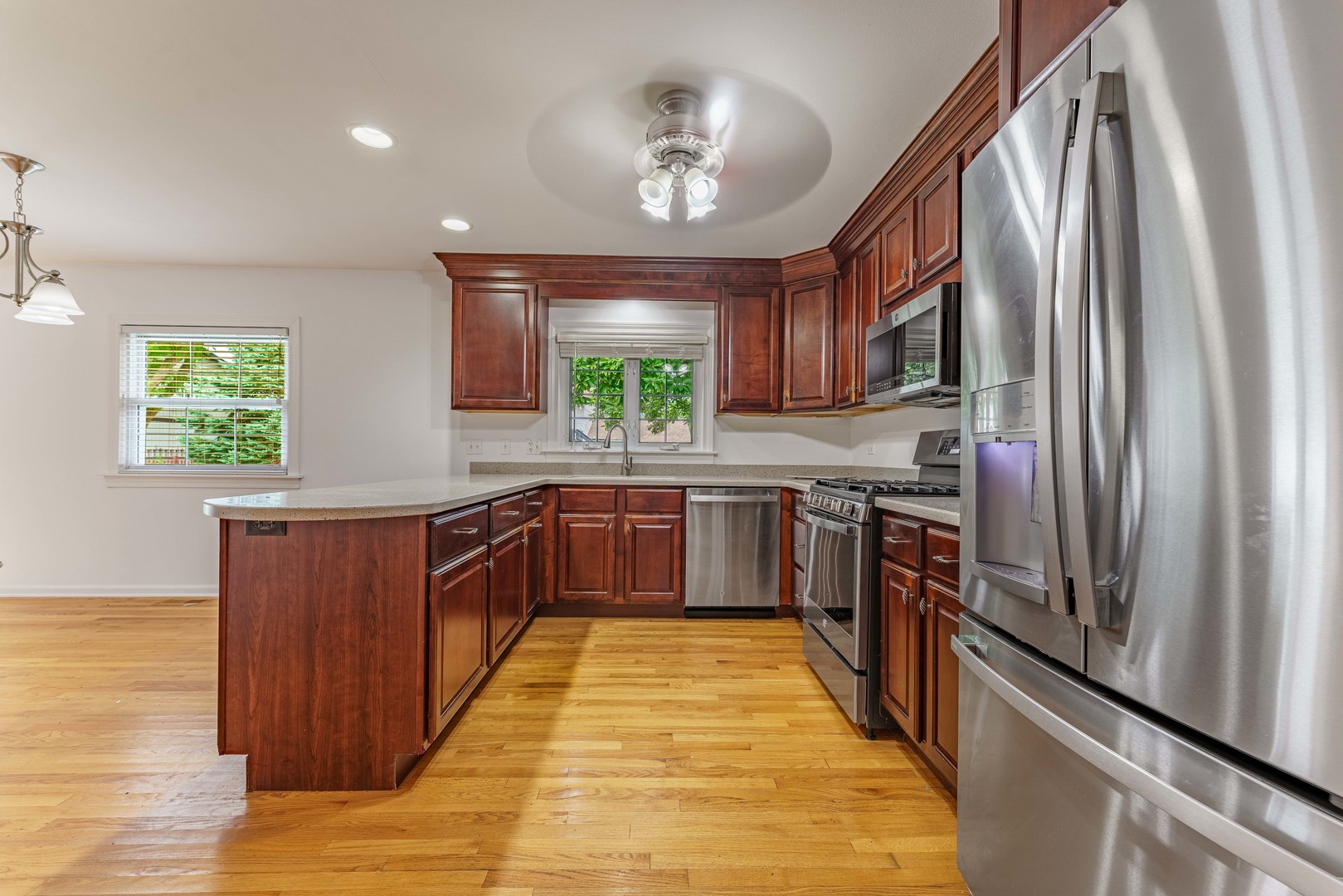 212 Wellington Avenue Property Photo 8
