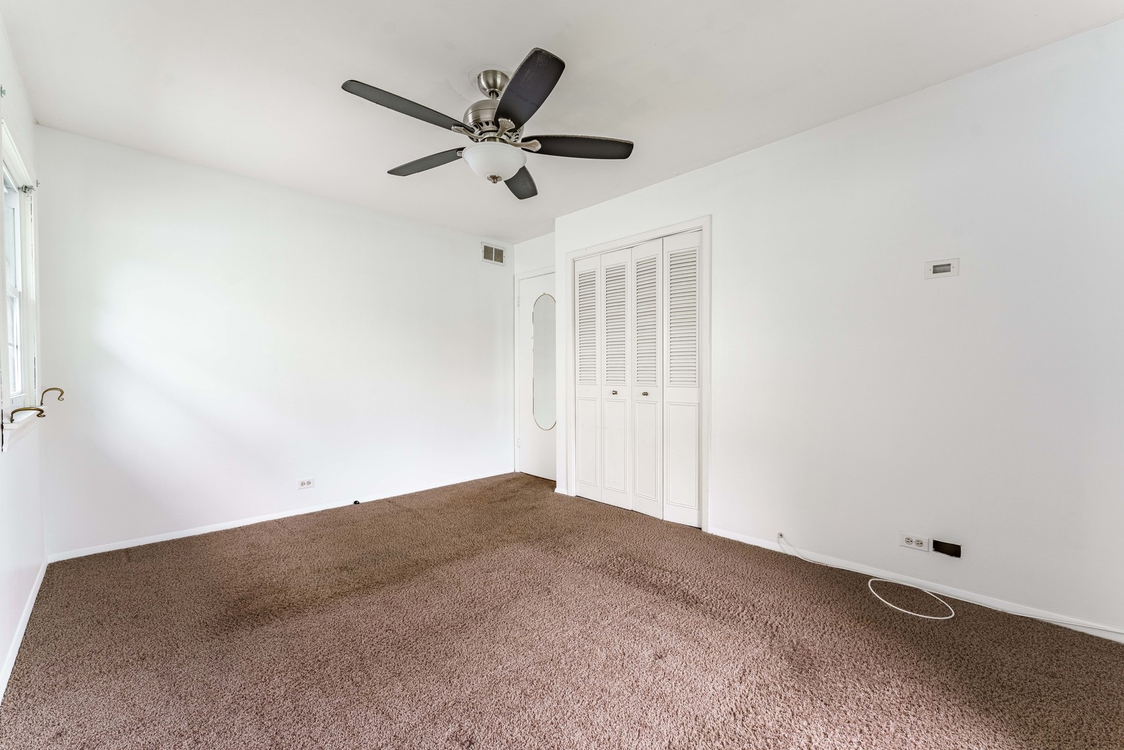212 Wellington Avenue Property Photo 17