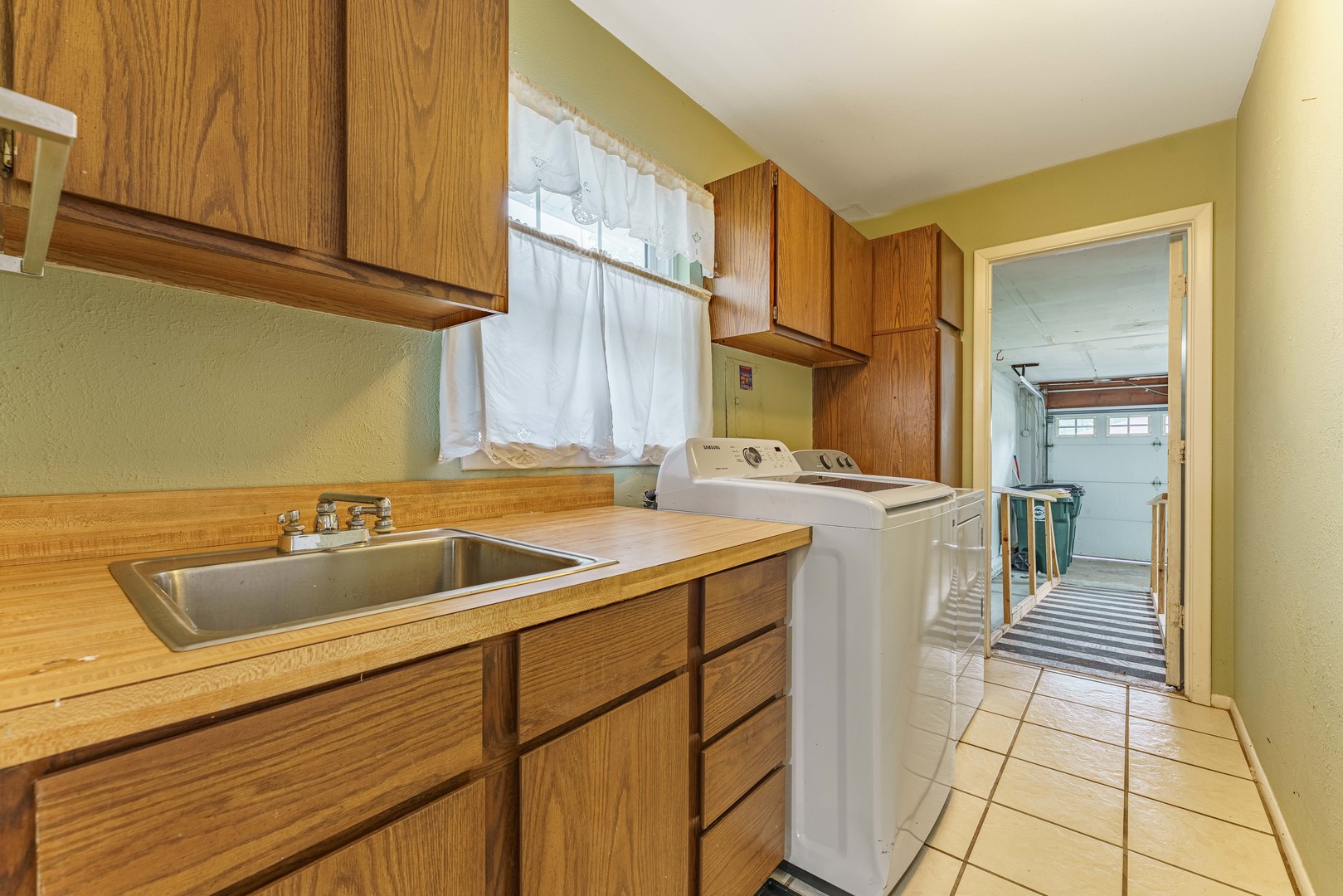 212 Wellington Avenue Property Photo 22