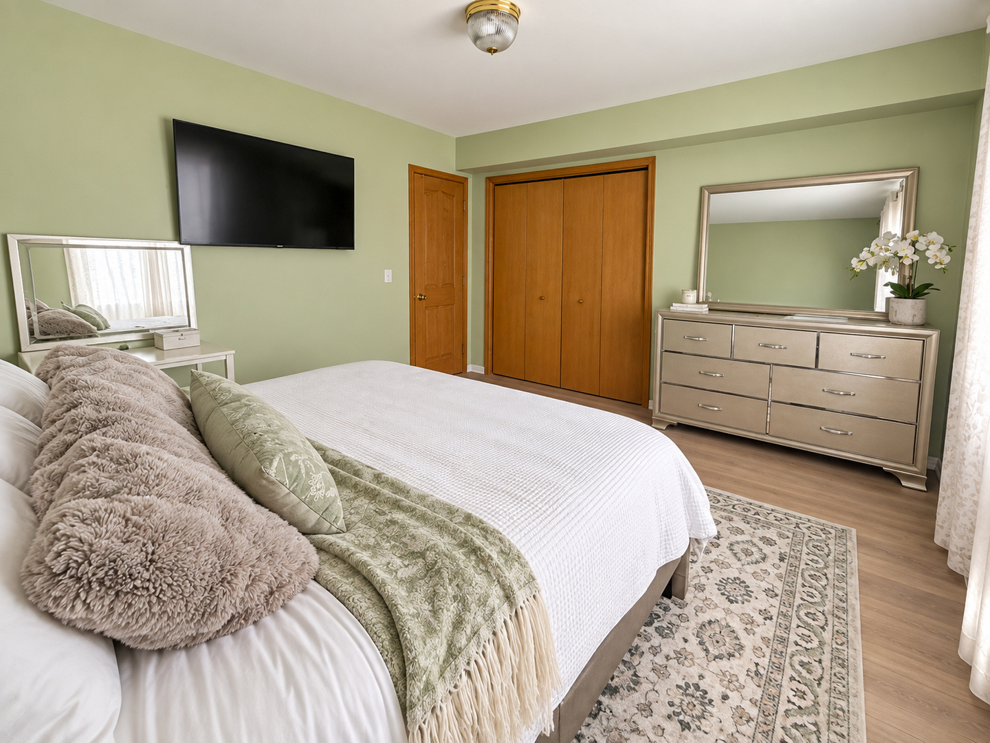 6743 W Irving Park Road 202 Property Photo 16